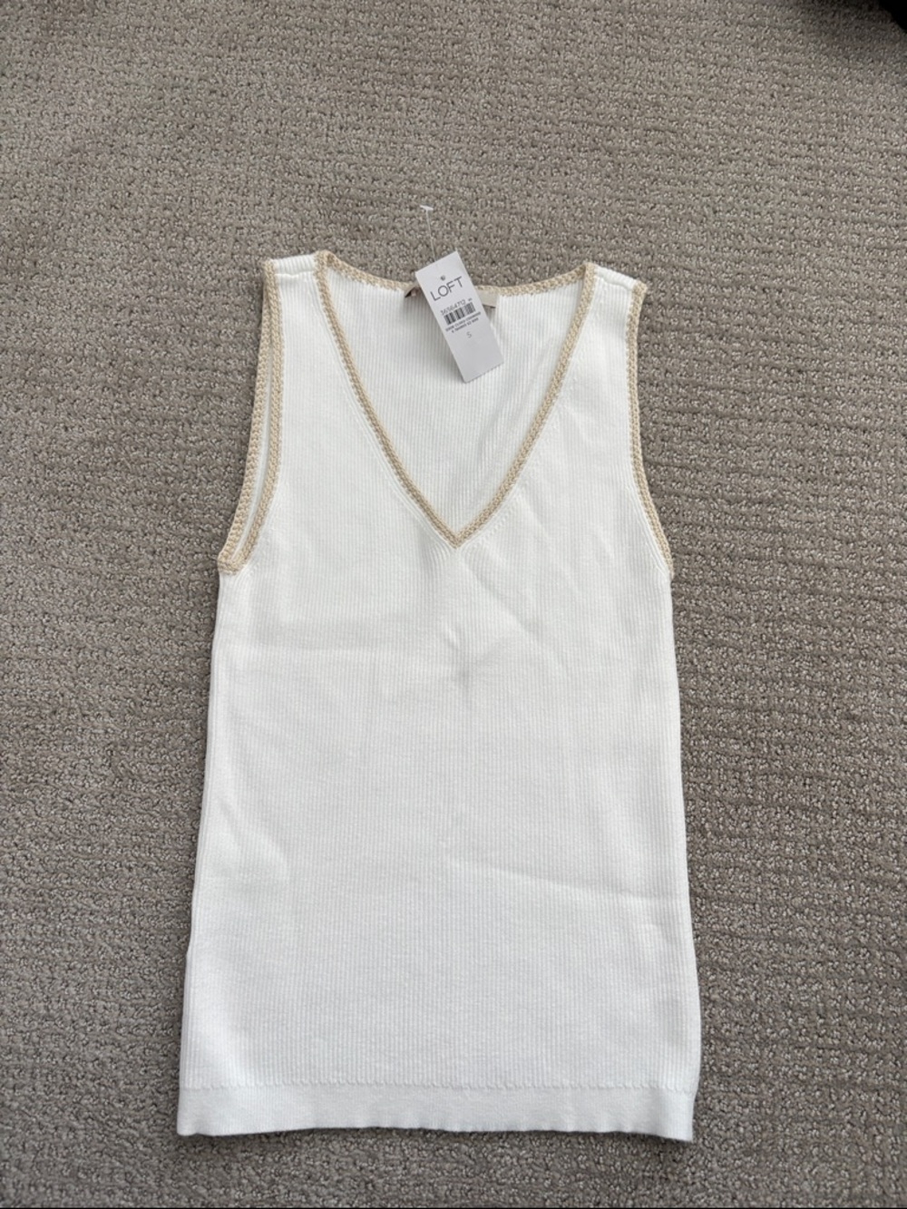 LOFT White V-Neck Knit Tank with knit tan trim. Size small. New with tags.